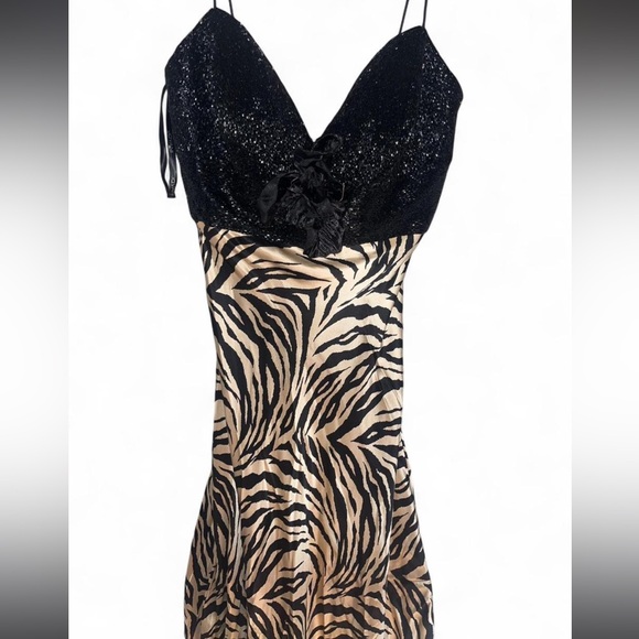 Jovani Black & Cream Zebra-Print Maxi Dress with Sparkle Bodice - Picture 2 of 6